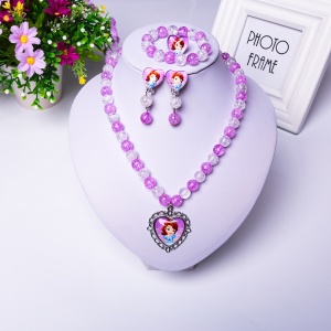 Princess Sofia smyckesset i 4 delar för flickor med rosa och vita pärlor