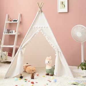Bärbart vitt tipitält för barn med gosedjur inuti i ett rosa sovrum