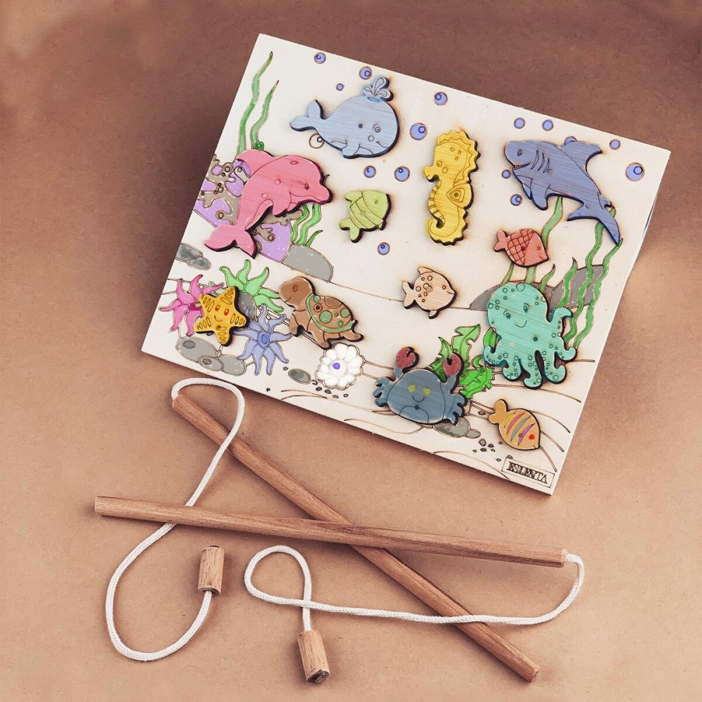 Magnetiskt fiskepussel i trä att måla själv Magnetiskt fiskepussel i trä att måla med havsdjur
