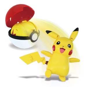 Pokéboll med Pokémonfigurer med gul pikachu mot vit bakgrund
