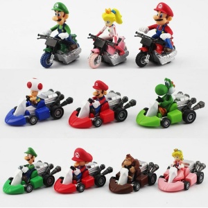 Förpackning med färgglada figurer och bilar från Super Mario
