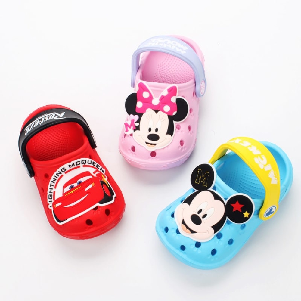 Disney sommarskor med hål för bebisar flash mcqueen, mickey och minnie