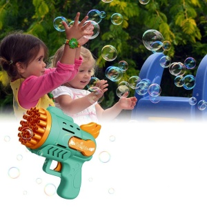 Automatisk bubbelpistol för barn med barn som leker med den gröna pistolen