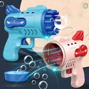 Röd och blå automatisk elektrisk bubbelvattenpistol för barn med bubblor som kommer ut ur pistolen