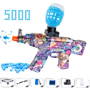 Lila flerfärgat orbeez-gevär för barn med blå kulor och andra tillbehör mot vit bakgrund