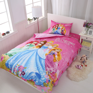 Rosa prinsesstäcke för barn med bakgrund av en flickas sovrum