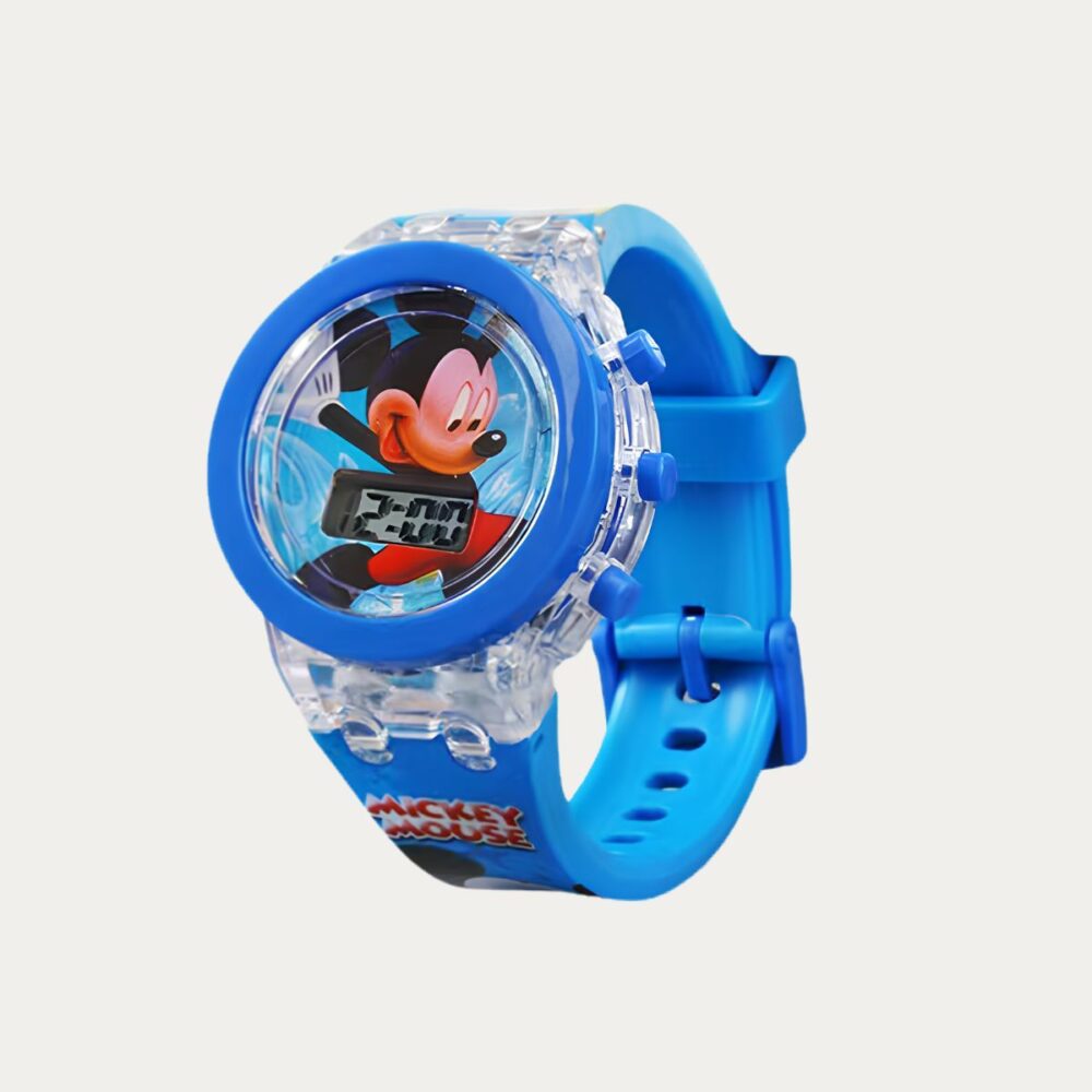 IMG_Montre_lumineuse_Mickey_Minnie2.jpg Montre lumineuse avec Mickey et Minnie sur fond blanc cassé